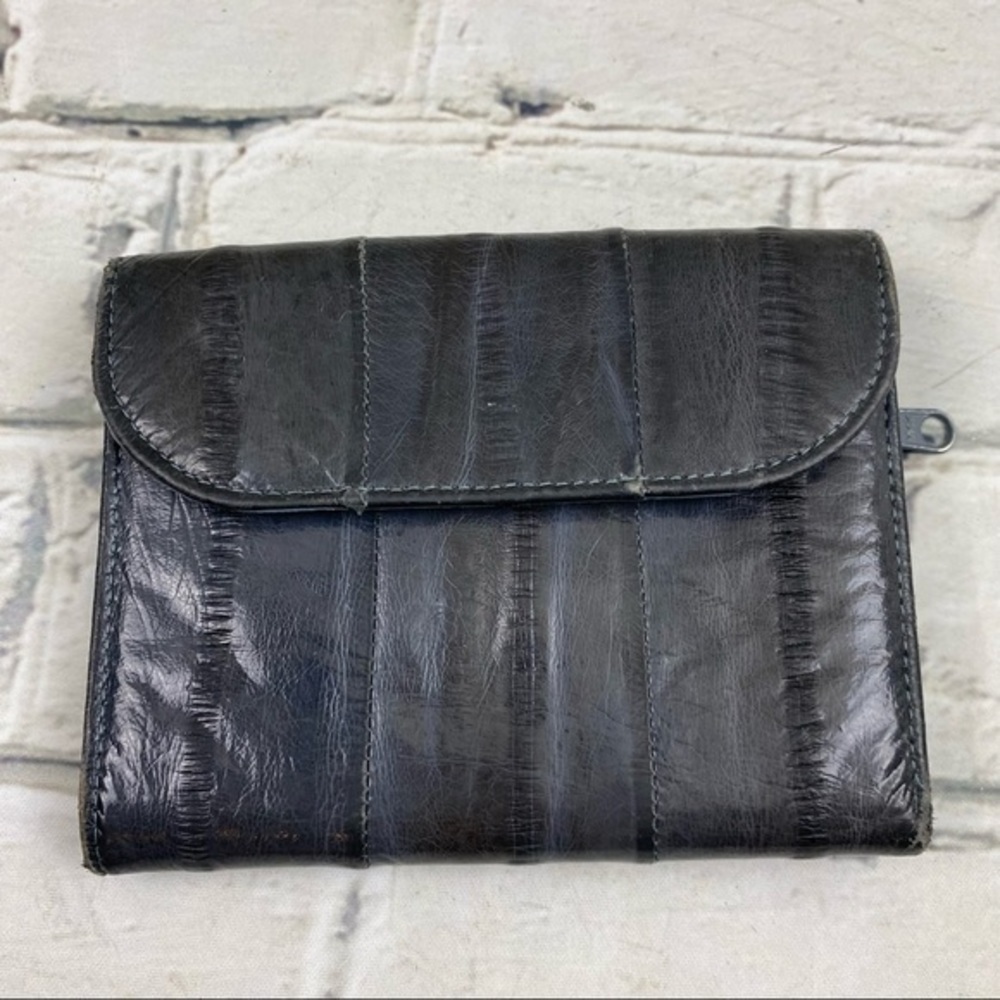 Vintage eel skin wallet with change zipper‎ on back
